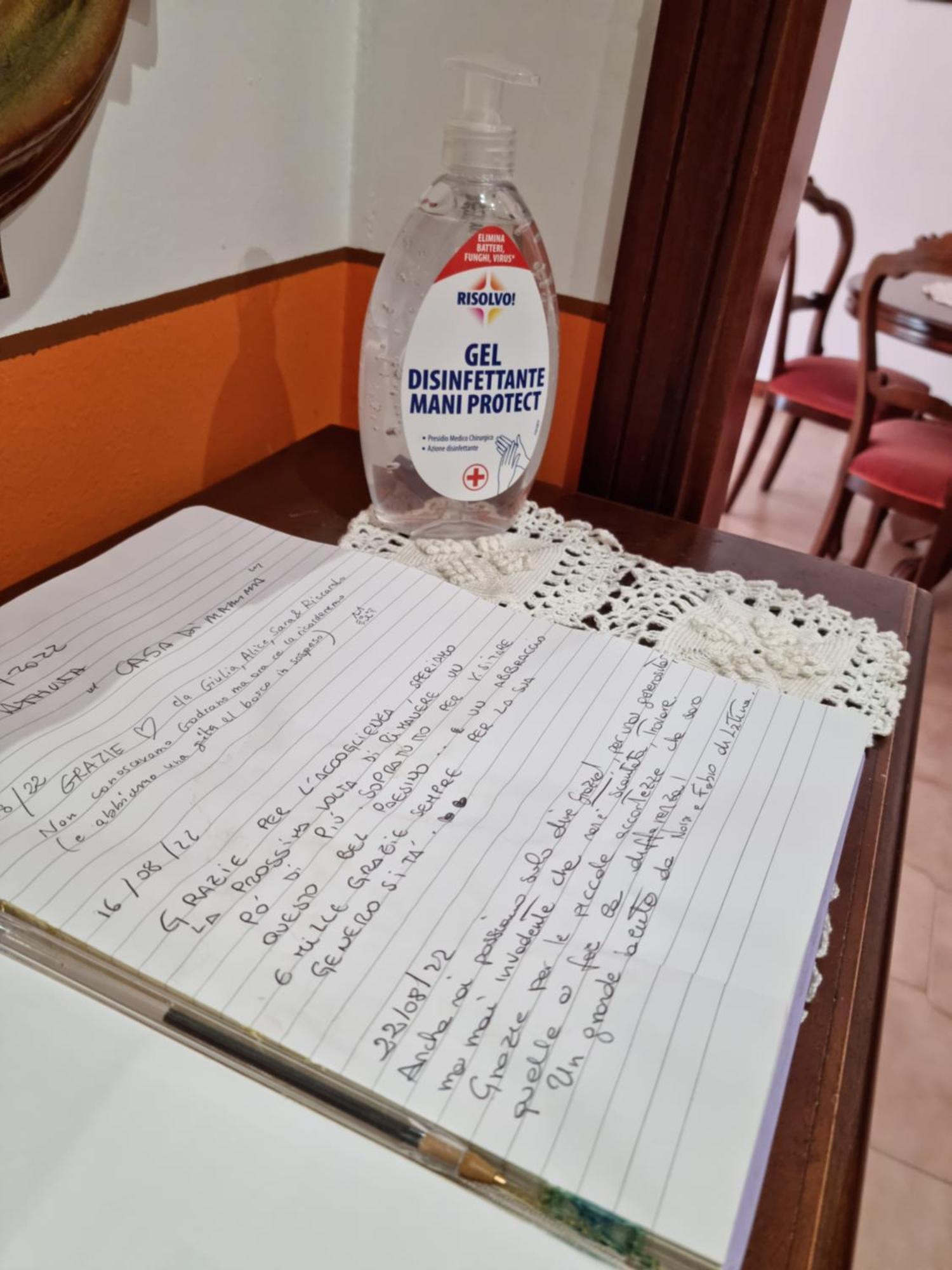 Casa Di Mamma Apartment Godrano Ngoại thất bức ảnh